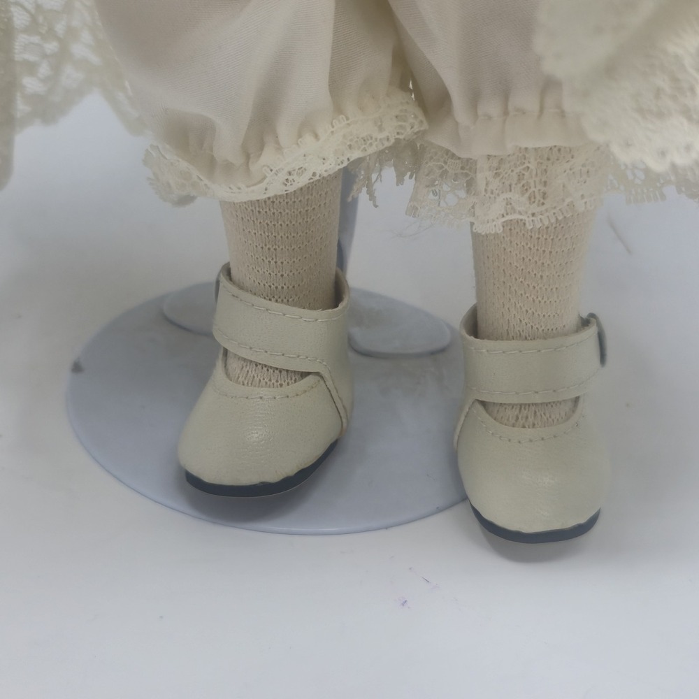 Vintage 1990 The Rosebud Collection Jillian Porcelain Doll 16" - Picture 16 of 16